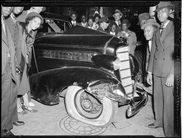 Подборка автомобильных аварий в Америке в 1930—1950 годах