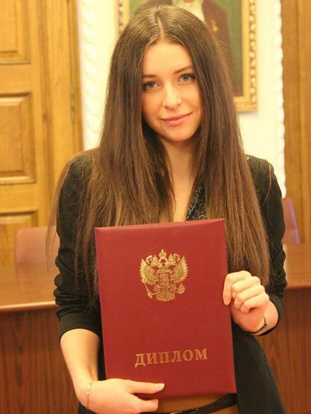 Самые умные и образованные порноактрисы Самые умные и образованные порноактрисы