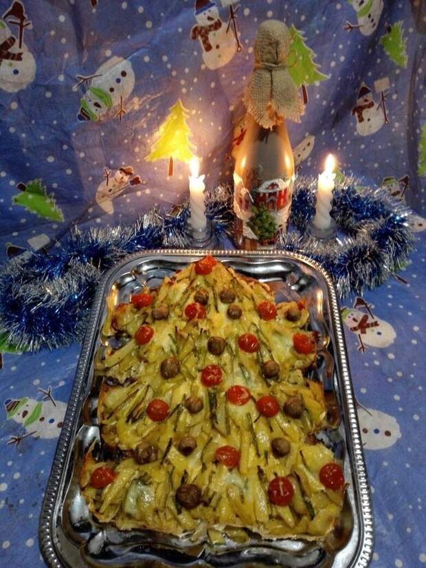 Главная Ёлочка на новогоднем столе