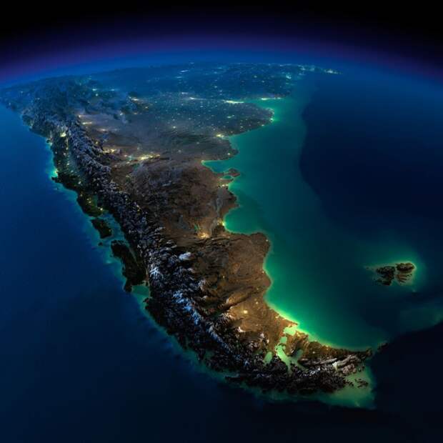 Фотоснимок ночной Земли из космоса.