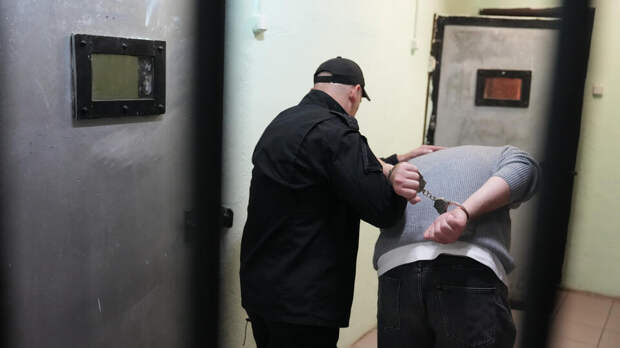 Житель Приморья получил 14 лет колонии за перевод 13 тысяч рублей ФБК* и ВСУ