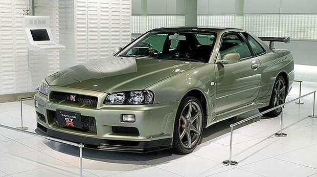 Эволюция Nissan Skyline (26 фото + видео) Эволюция Nissan Skyline (26 фото + видео)