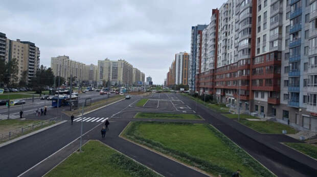 Участок Ленинского проспекта в Петербурге полностью обновили