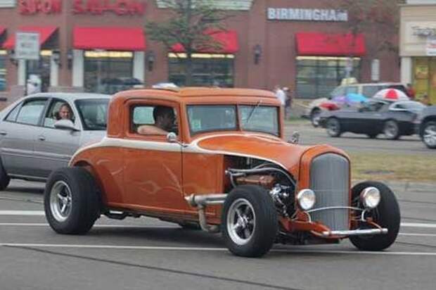 Ежегодный Woodward Dream Cruise (31 фото)