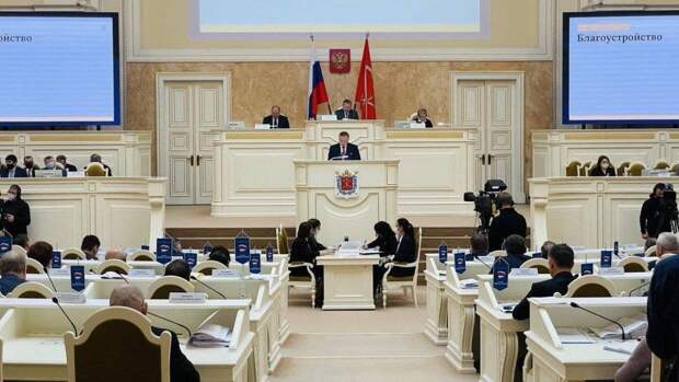 Беглов пообещал купить новый микрофон в ЗакС из своей премии