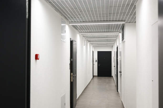 Назван способ законно хранить вещи на лестничной клетке