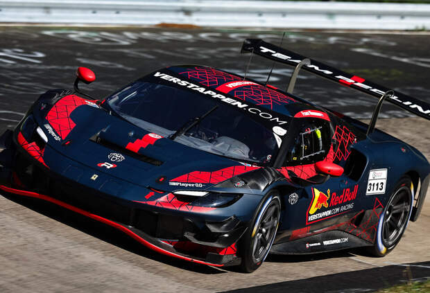 Макс Ферстаппен примет участие в многочасовой гонке на «Нордшляйфе» за рулём Ferrari