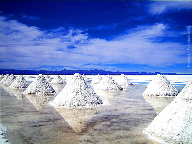 Солончак Уюни - огромное зеркало, соленое озеро Боливии