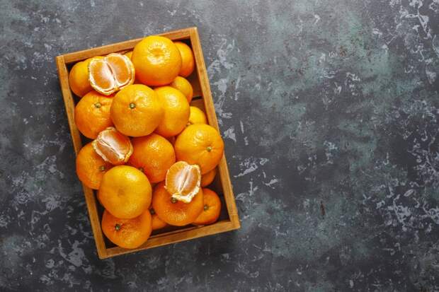 Не только дольки: почему диетологи советуют не выбрасывать кожуру от мандарина