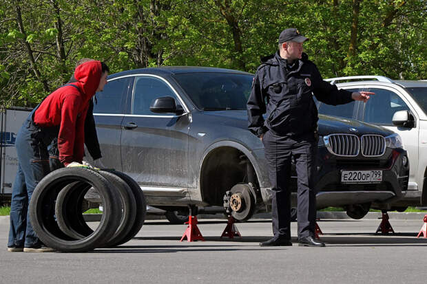 Россиян предупредили о наказании за езду на неправильных шинах