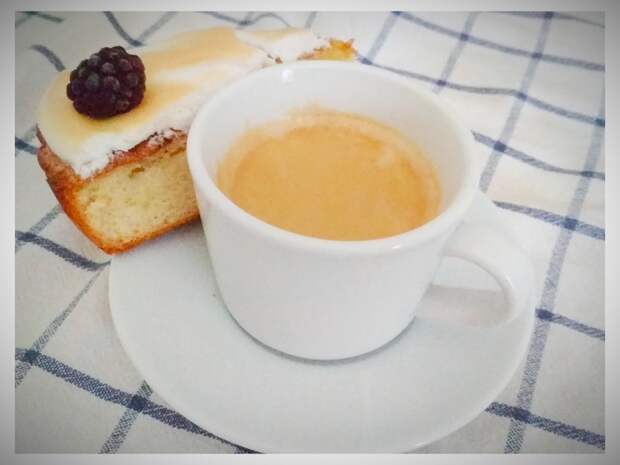 Шарлотка с яблоками Рецепт, Шарлотка, Выпечка, Длиннопост, Кулинария
