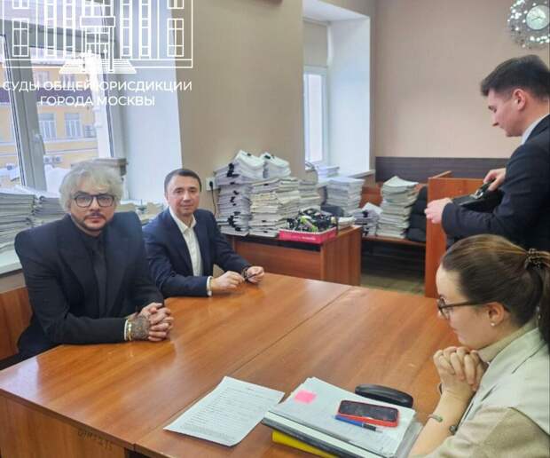 Певец Филипп Киркоров подпишет мировое соглашение по иску по кредитам