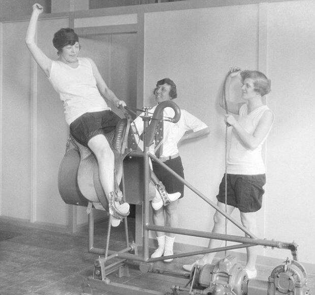Женский фитнес 100 лет назад