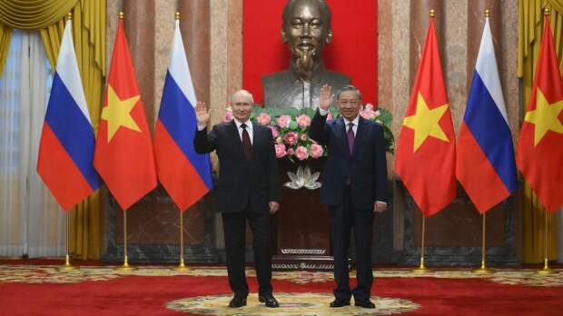 Посольство США возражало, но Вьетнам встречает Владимира Путина не только "в духе независимости", но по концепции "бамбуковой дипломатии"