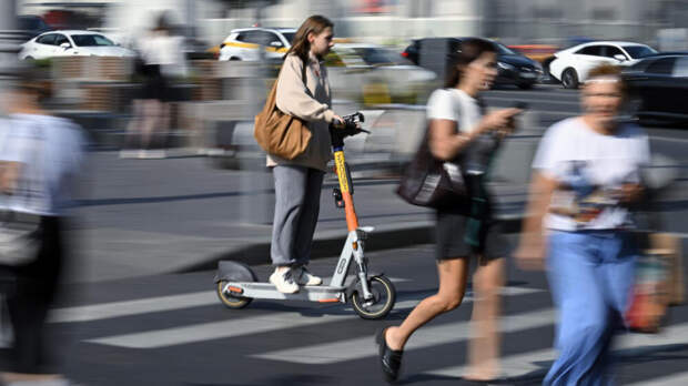 Депутат ГД Нилов: необходимо запретить самокатам ездить по определенным улицам