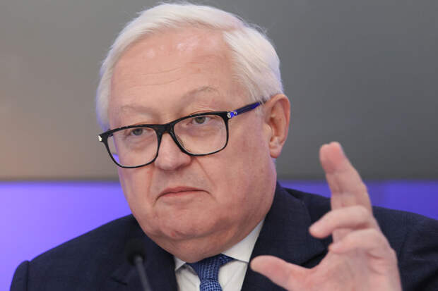 Рябков: БРИКС создает альтернативу тому, что США могут отключить нажатием кнопки