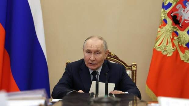 Путин удостоил госнаград жителей Алтайского края