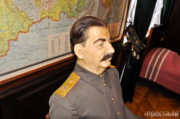 Экскурсия по даче Сталина в Сочи (32 фото)