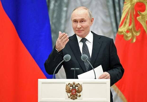 Путин призвал знакомить молодых людей с отечественной киноклассикой