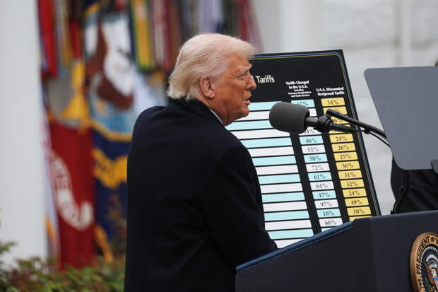 Американский суд обязал таможню вернуть компаниям миллиарды долларов незаконных пошлин