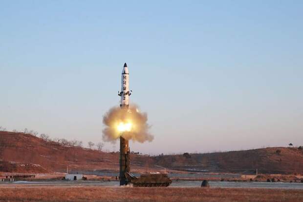 Картинки по запросу КНДР испытала ракету средней дальности