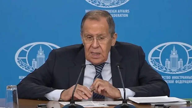 Лавров заявил об обещаниях американцев дожать Зеленского