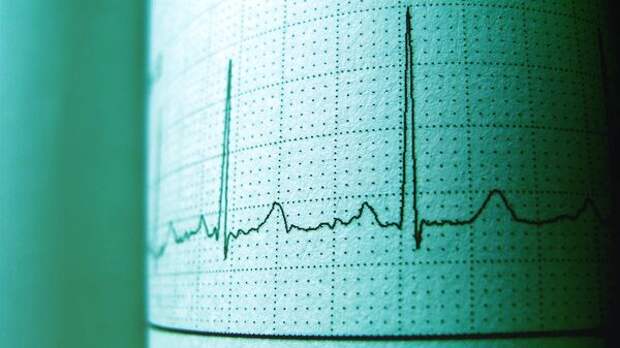 Кардиолог Бойцов назвал главный риск для сердца в новогодние праздники