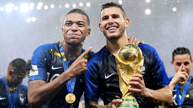 Чемпион мира Эрнандес отверг обвинения в торговле людьми