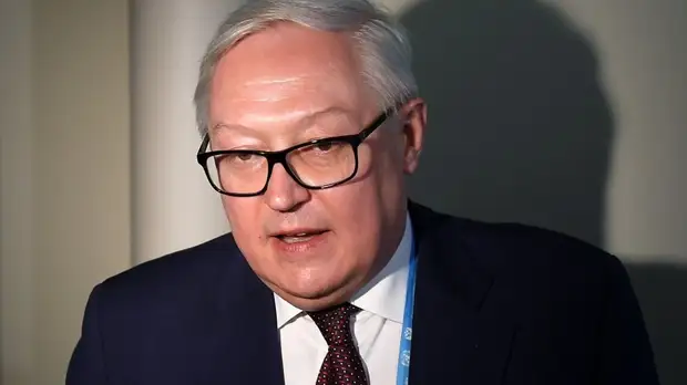 Рябков: в Вене не обсуждали инициативы США по Ормузскому проливу