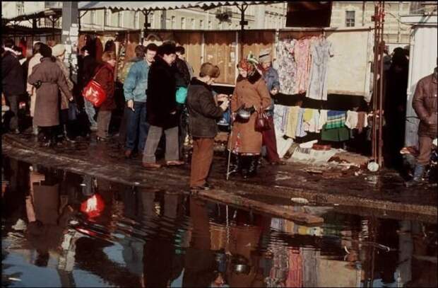 Подборка атмосферных кадров из 90-х