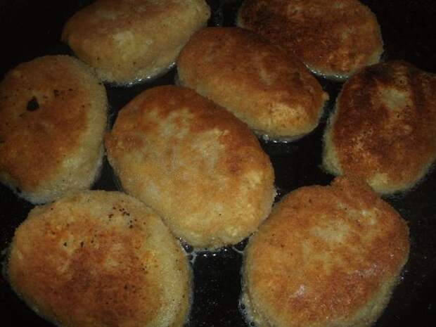 ПИРОЖКИ С МЯСОМ ИЗ КАБАЧКОВОГО ТЕСТА