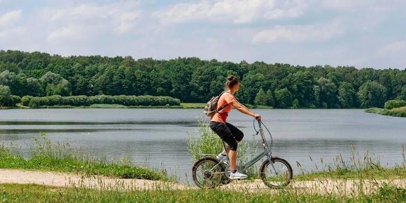 Портал «Узнай Москву» предложил велолюбителям специальный литературный маршрут