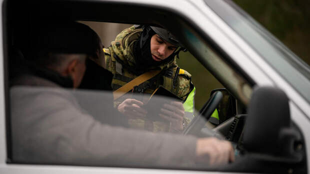 Семь украинцев пытались бежать из страны в грузовике с пивом и были задержаны