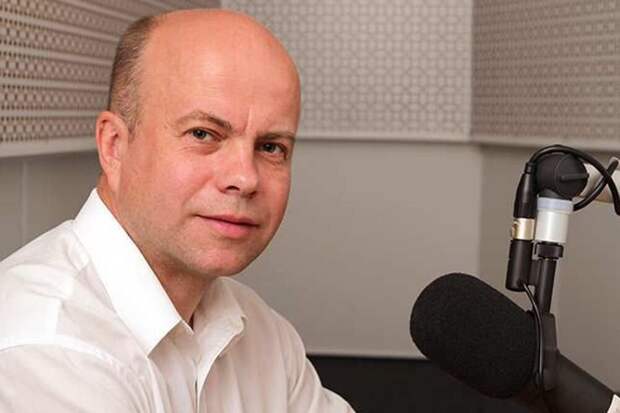 Александр Петров. Автор: https://www.rgo.ru/ru/article/o-russkoy-amerike-v-pryamom-efire-na-radio-mayak-zavtra-30-marta-2020-goda-v-900