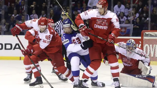 Сборная Словакии в серии буллитов победила команду Дании на ЧМ по хоккею