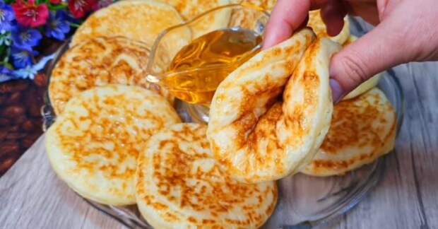 Никаких яиц и молока! Пышные лепешки на сковороде