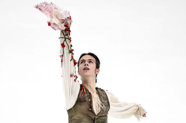 Фигурист Гуменник изменил заявку на короткую программу на ОИ в Италии