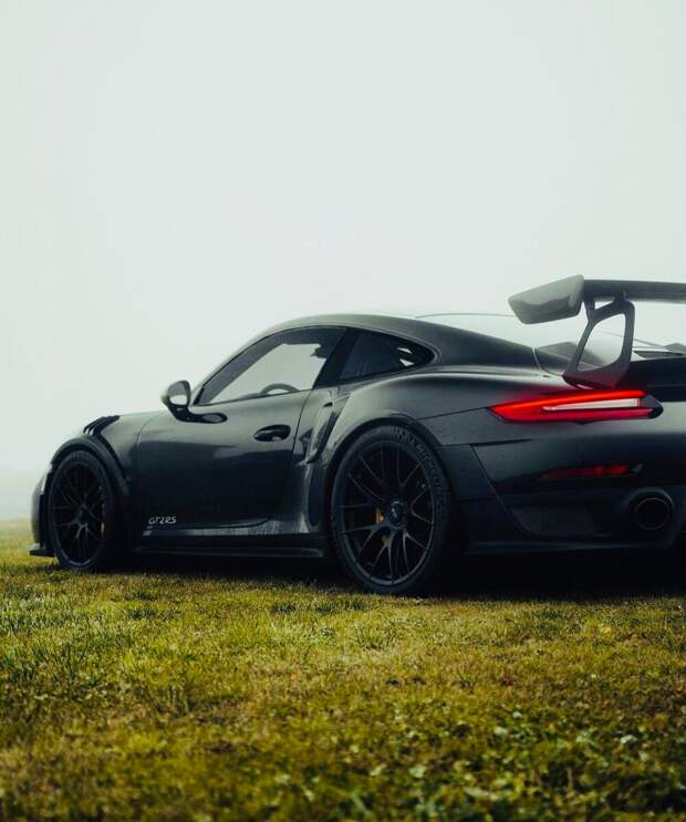 Porsche 911 GT2 RS 19 млн. ₽, на что способна эта машина?