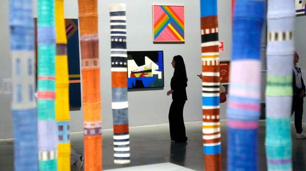 В ЕС пригрозили лишить Венецианскую биеннале финансирования за участие России