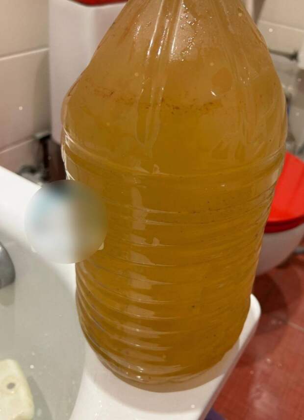 Мошенники стали обманывать жителей ДНР,и вместо воды подавать в краны