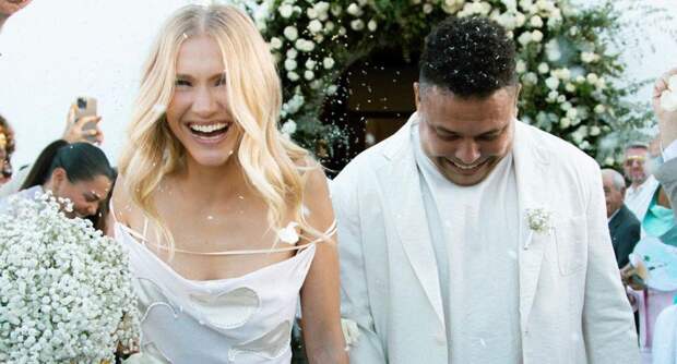 Футболист Роналдо женился на бразильской модели после семи лет отношений