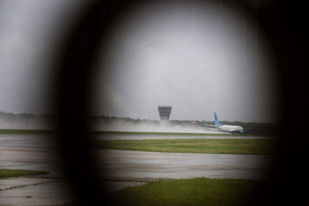 В аэропорту Внуково приземлился Boeing 737 с отказавшим двигателем