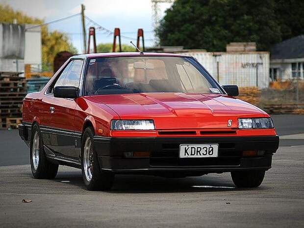 Эволюция Nissan Skyline (26 фото + видео) Эволюция Nissan Skyline (26 фото + видео)