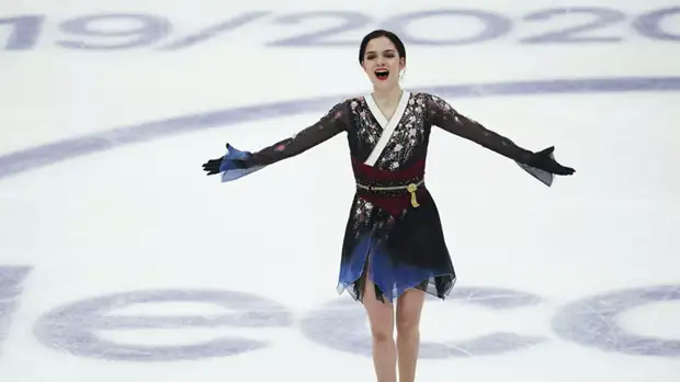 Медведева рассказала о поддержке со стороны своих тренеров