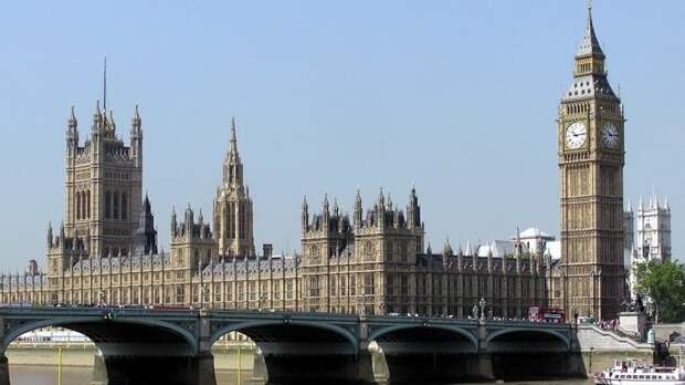 Британский парламент спросит у миллионеров об источниках происхождения доходов