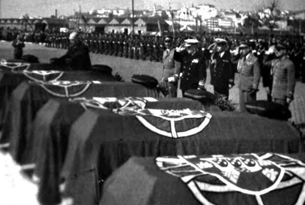 Похороны полицейских, погибших 4 февраля 1961 года - «Ангола наша!» | Военно-исторический портал Warspot.ru