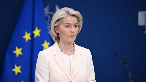 Politico: разногласия с Европарламентом грозят фон дер Ляйен отставкой