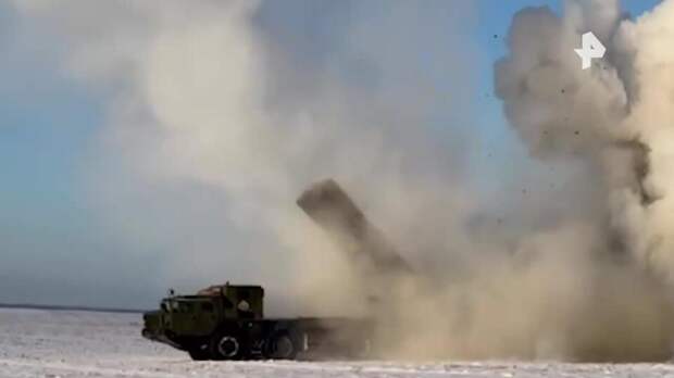 Российское "Торнадо" уничтожило блиндаж и переправу ВСУ через реку