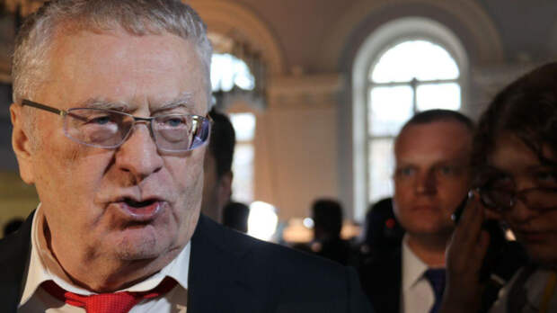 Депутат Госдумы Жириновский призвал ограничить предельный вес для россиян