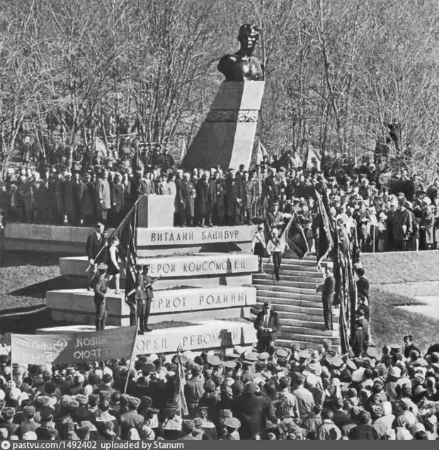 Культовое место советской молодежи Приморья: о мемориальном комплексе Виталия Баневура